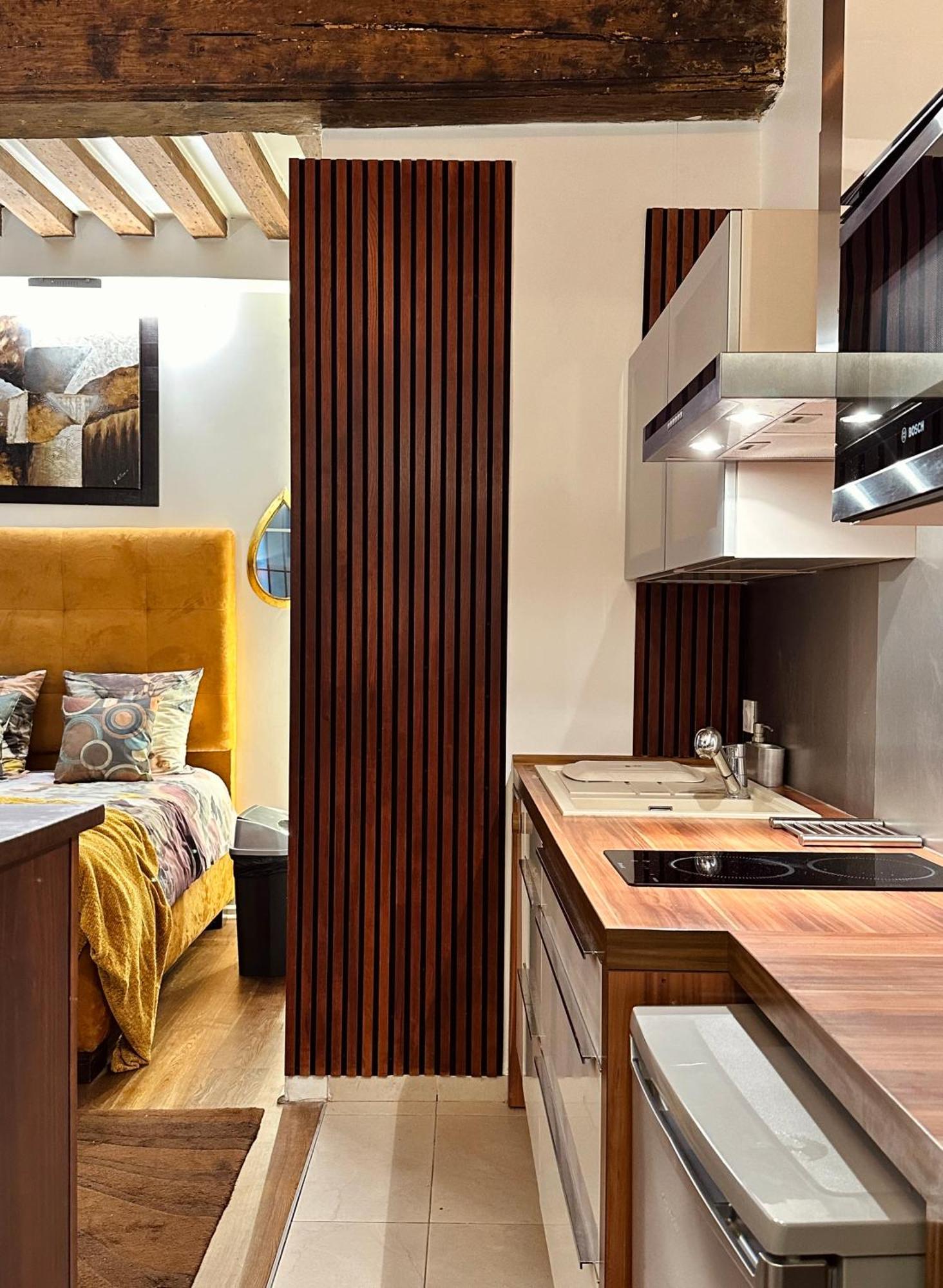 Studio Design By Kenzo Near Notre Dame Paris Exterior foto